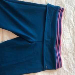 NWT Lorna Jane Capri legging